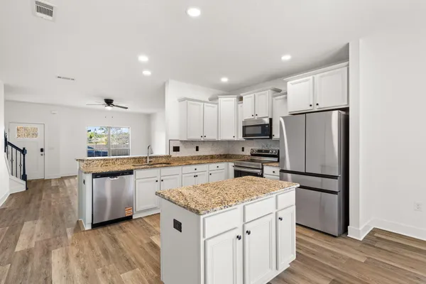 $3,200 | 140 Kinley Avenue, Santa Rosa Beach, FL 32459