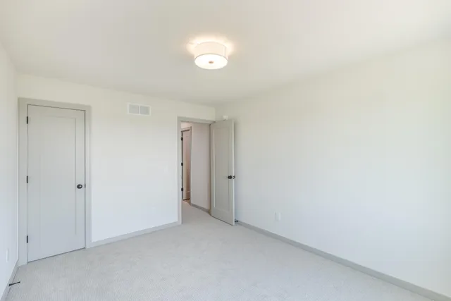 $749,000 | 5036 Airlake Draw, Woodbury, MN 55129