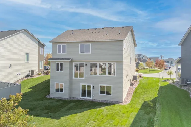 $749,000 | 5036 Airlake Draw, Woodbury, MN 55129