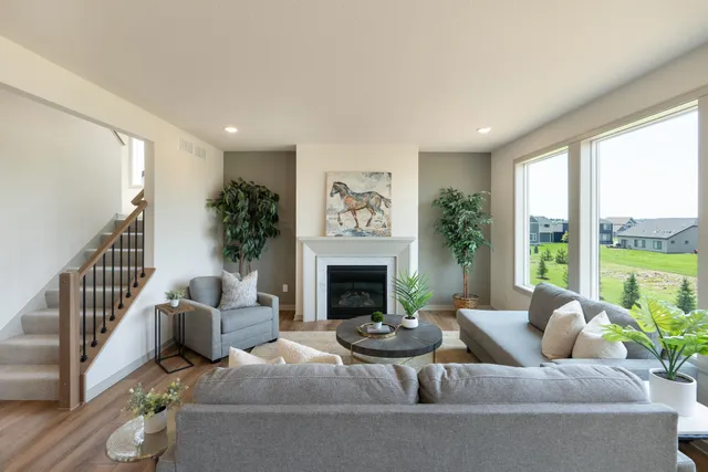 $749,000 | 5036 Airlake Draw, Woodbury, MN 55129