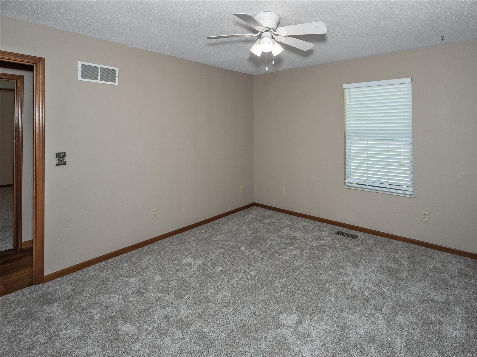 11 Bernhardt Road Lebanon, IL 62254 - Photo 38 of 53 Gallery Image 38