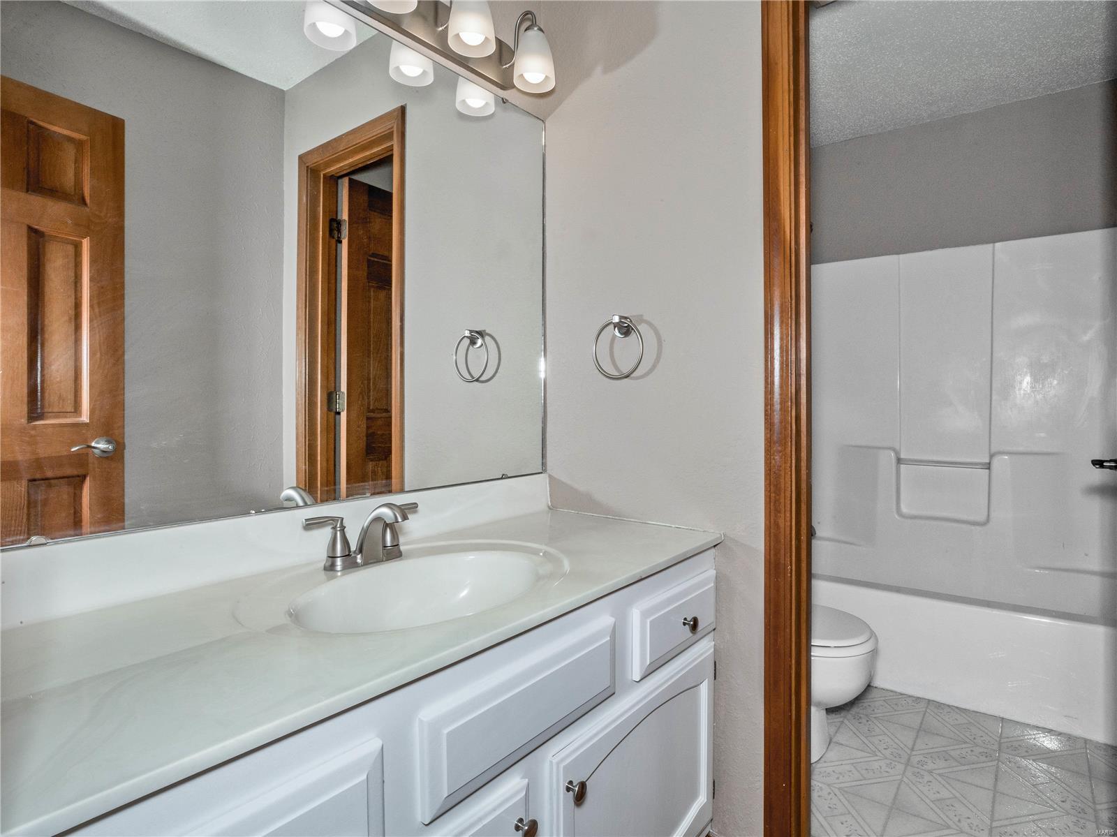 11 Bernhardt Road Lebanon, IL 62254 - Photo 40 of 53 Gallery Image 40