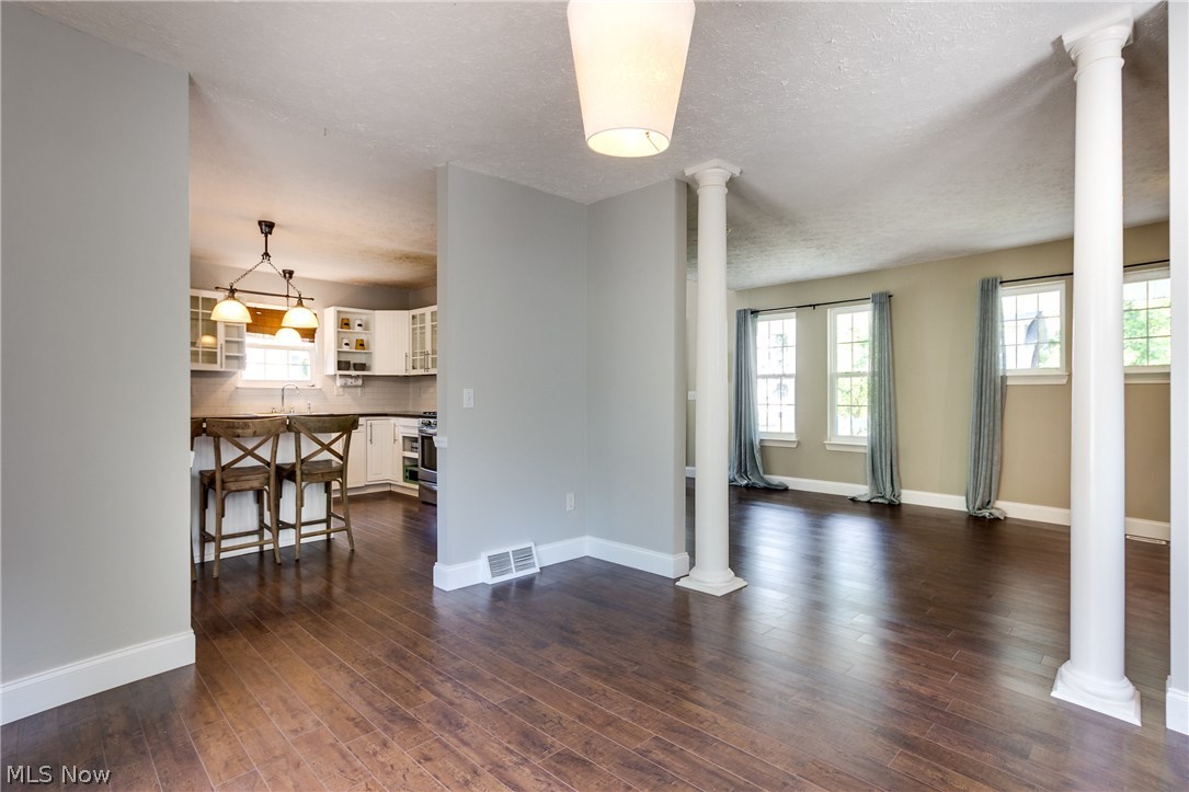 1576 Maple Road Cleveland Heights, OH 44121 - Photo 10 of 33