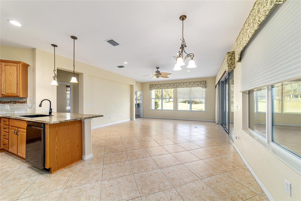 13265 Southeast 91st Court Road Summerfield, FL 34491 - Photo 7 of 24