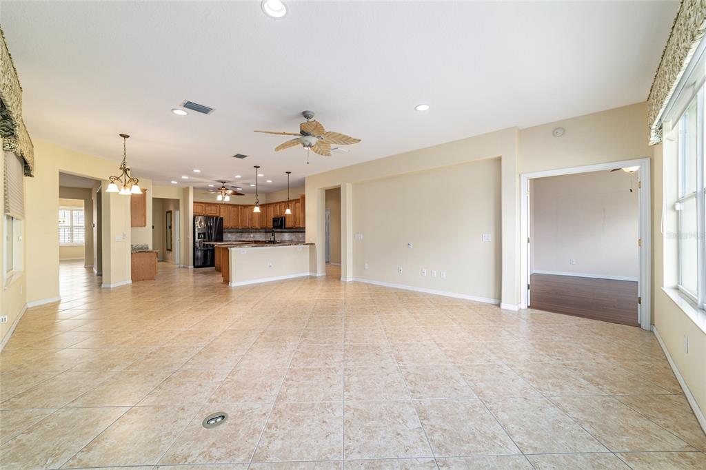 13265 Southeast 91st Court Road Summerfield, FL 34491 - Photo 9 of 24