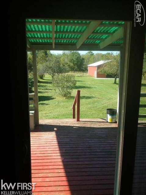 5189 Jackson Road Flint, MI 48506 - Photo 15 of 35 20450792-14.JPG