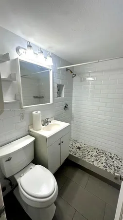 $1,575 | 4444 Southwest 67th Avenue, Unit 6, Miami, FL 33155