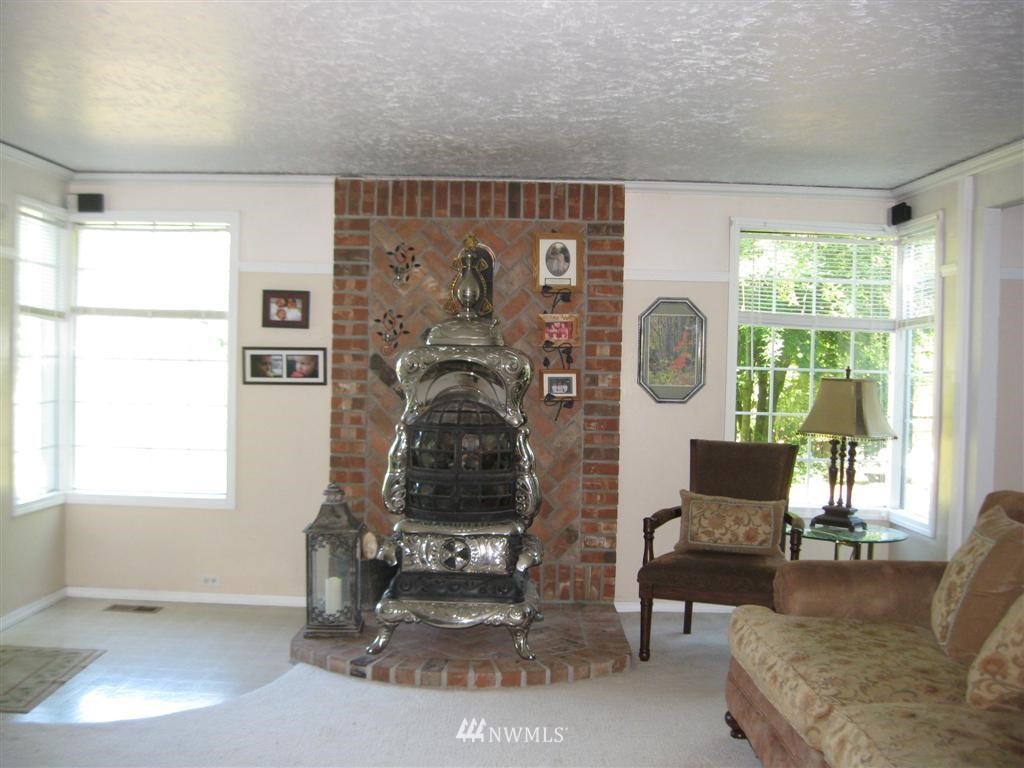 21344 Zenkner Valley Road Centralia, WA 98531 - Photo 2 of 23 Gallery Image 2