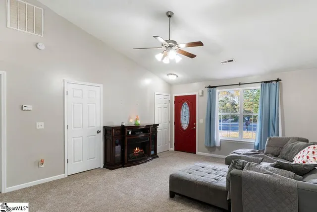 $235,000 | 816 Gray Eagle Lane, Boiling Springs, SC 29316