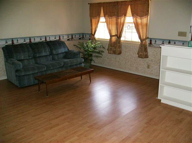 4206 North Manchester Road Muncie, IN 47304 - Photo 3 of 8 Gallery Image 3