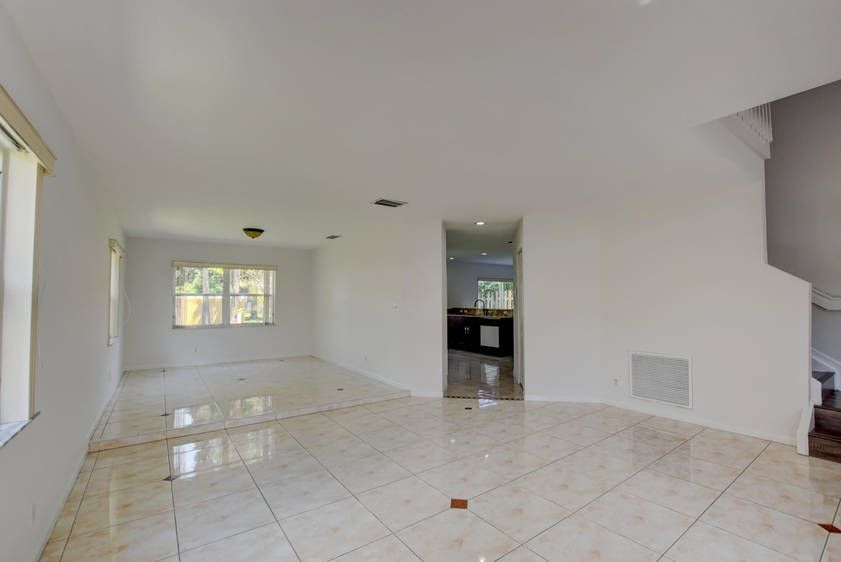 23429 Radient Court Boca Raton, FL 33428 - Photo 5 of 28 06_ebf_3138and4more
