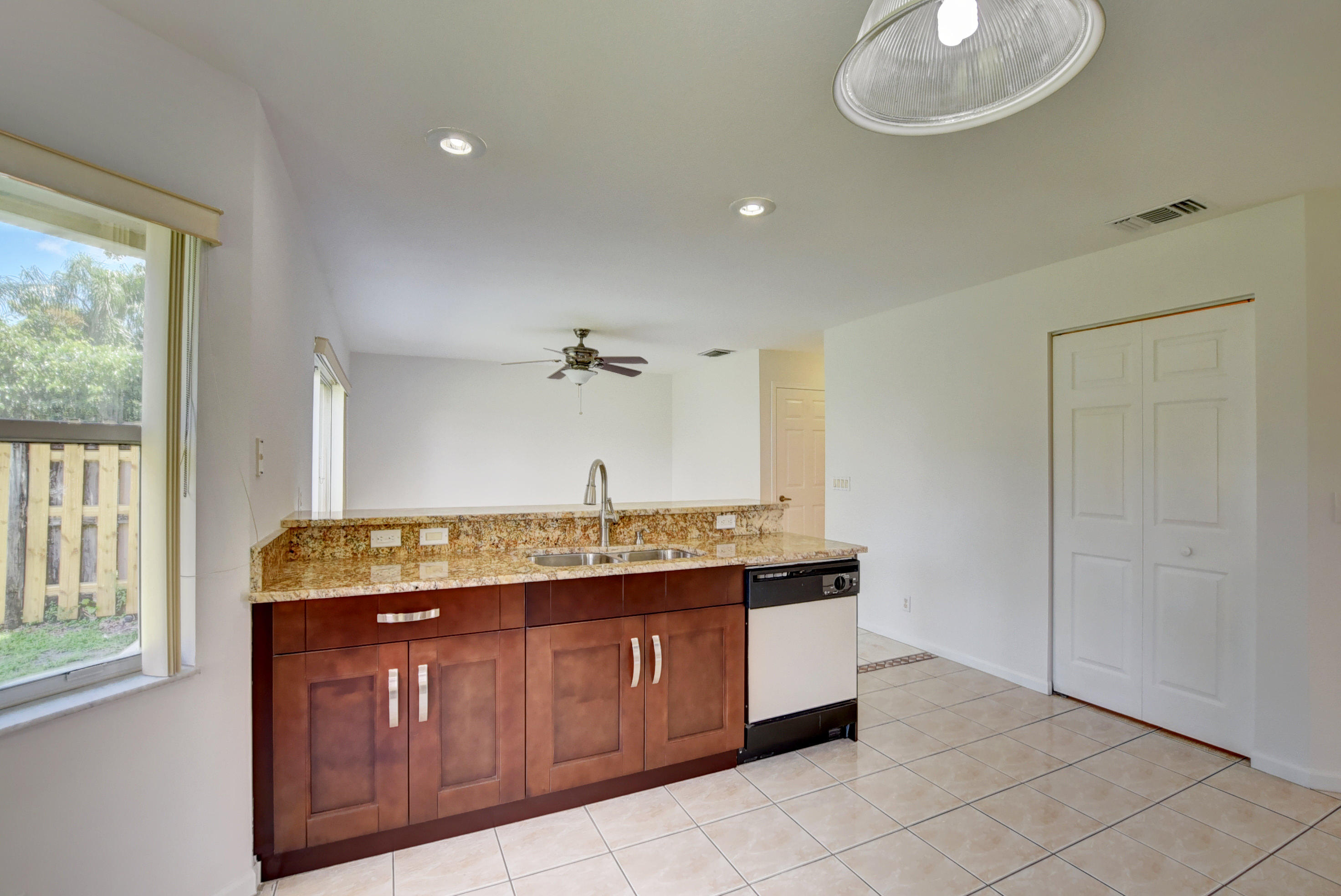 23429 Radient Court Boca Raton, FL 33428 - Photo 8 of 28 14_ebf_3178and4more