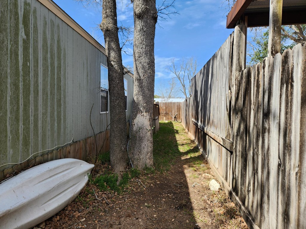 167 Beaumont Street Bandera, TX 78003 - Photo 12 of 12