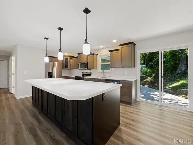 $349,000 | 326 State Highway West, Macks Creek, MO 65786