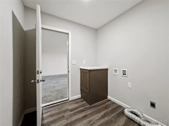 $349,000 | 326 State Highway West, Macks Creek, MO 65786