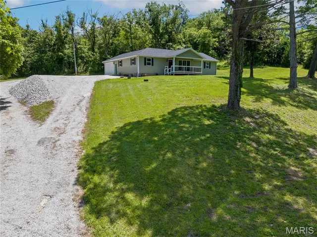 $349,000 | 326 State Highway West, Macks Creek, MO 65786