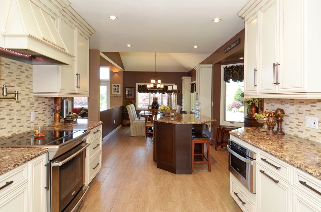 11 Pine Tree Drive Saugus, MA 01906 - Photo 13 of 30