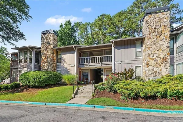 $200,000 | 4004 Woodridge Way, Tucker, GA 30084