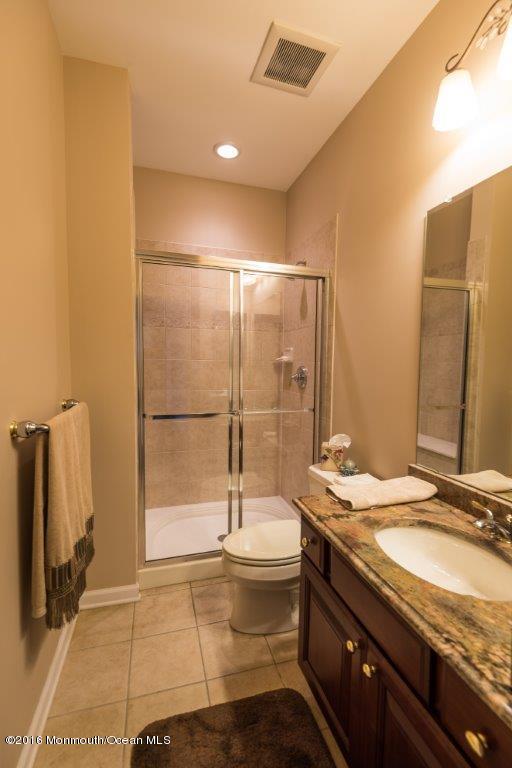 24 Brattleboro Road Jackson, NJ 08527 - Photo 8 of 24 11 Main Bath