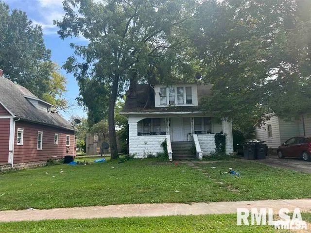 $140,000 | 701 West College Street, Carbondale, IL 62901