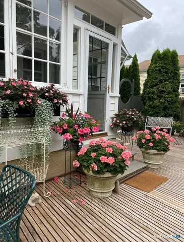 $2,375 | 1426 Stratfield Road, Fairfield, CT 06825