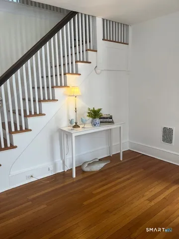 $2,375 | 1426 Stratfield Road, Fairfield, CT 06825