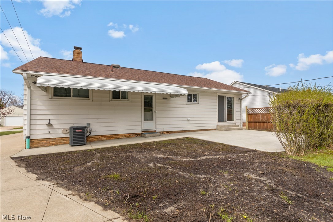 6120 Westerham Road Cleveland, OH 44124 - Photo 33 of 35