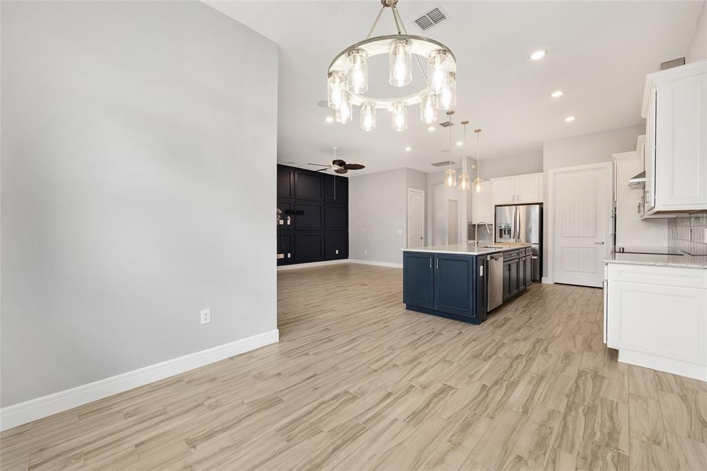 5693 Southwest 90th Court Road Ocala, FL 34481 - Photo 15 of 57