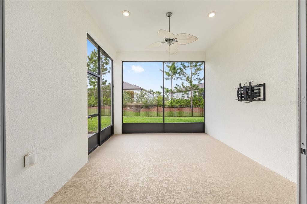 5693 Southwest 90th Court Road Ocala, FL 34481 - Photo 34 of 57