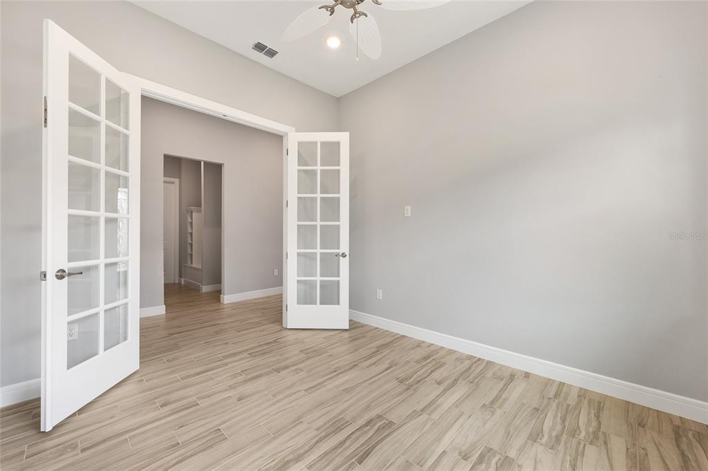 5693 Southwest 90th Court Road Ocala, FL 34481 - Photo 4 of 57