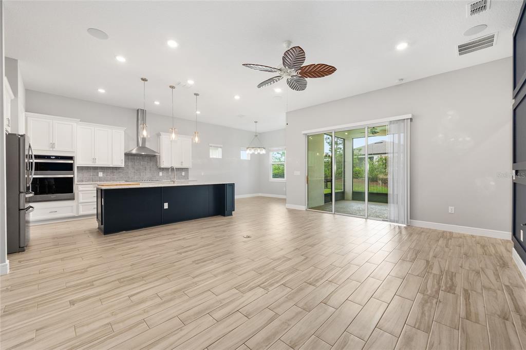 5693 Southwest 90th Court Road Ocala, FL 34481 - Photo 7 of 57