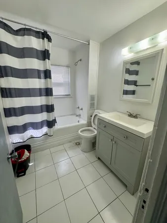 $379,900 | 10550 South Ewing Avenue, Chicago, IL 60617