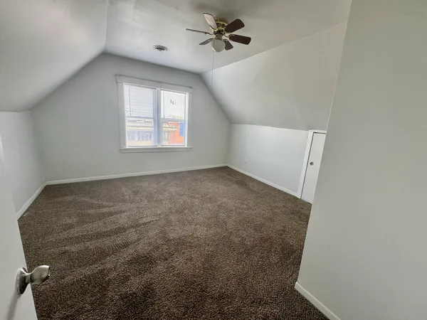 $379,900 | 10550 South Ewing Avenue, Chicago, IL 60617