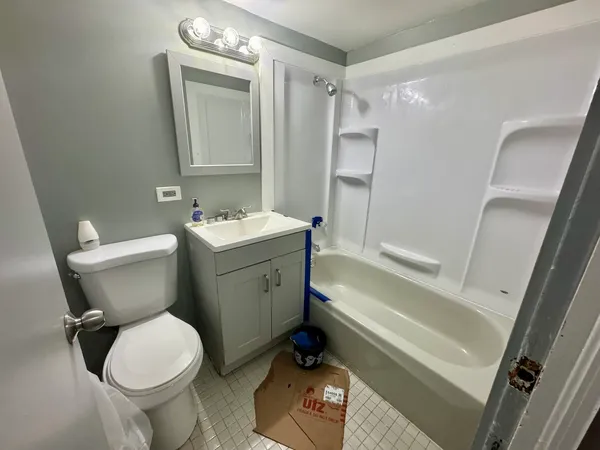 $379,900 | 10550 South Ewing Avenue, Chicago, IL 60617