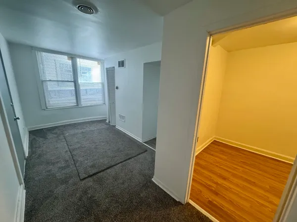 $379,900 | 10550 South Ewing Avenue, Chicago, IL 60617