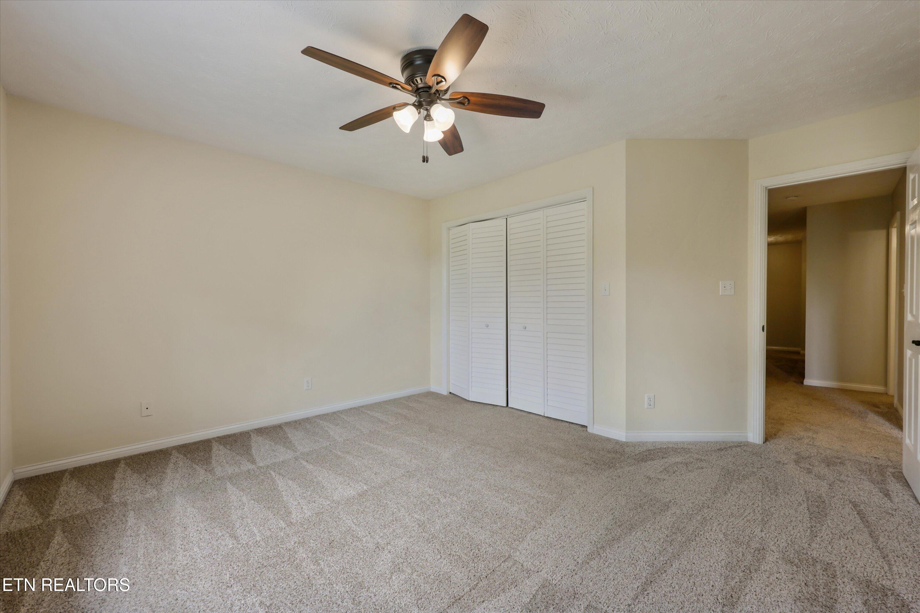 16 Radcliff Terrace Oak Ridge, TN 37830 - Photo 35 of 52 47-16 Radcliff Terrace052