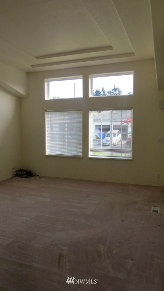 1101 South Scheuber Road, Unit 4 Centralia, WA 98531 - Photo 2 of 15 Gallery Image 2