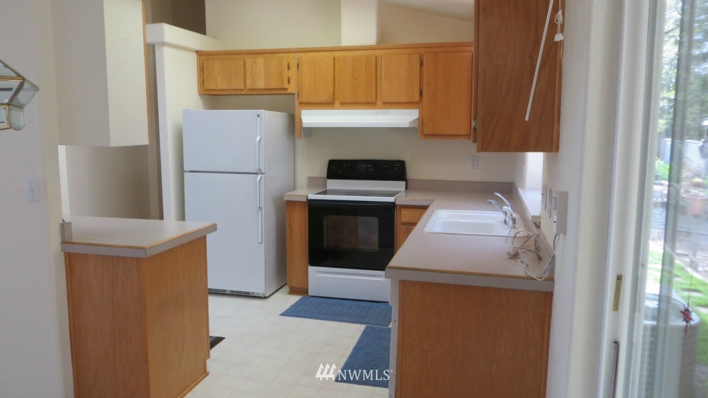 1101 South Scheuber Road, Unit 4 Centralia, WA 98531 - Photo 4 of 15 Gallery Image 4