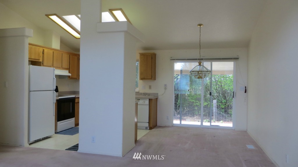 1101 South Scheuber Road, Unit 4 Centralia, WA 98531 - Photo 6 of 15 Gallery Image 6