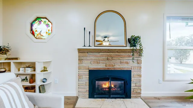 $985,000 | 599 Cleveland Avenue, Petaluma, CA 94952