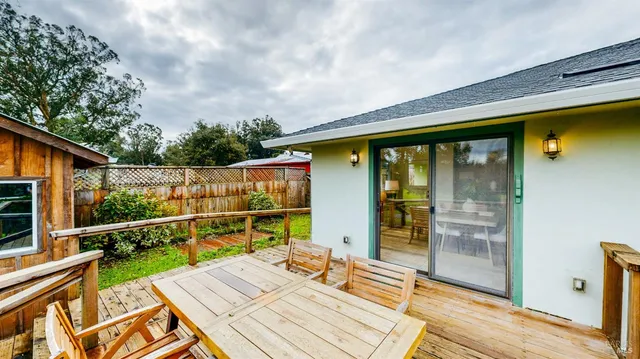 $985,000 | 599 Cleveland Avenue, Petaluma, CA 94952