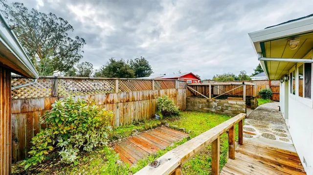 $985,000 | 599 Cleveland Avenue, Petaluma, CA 94952