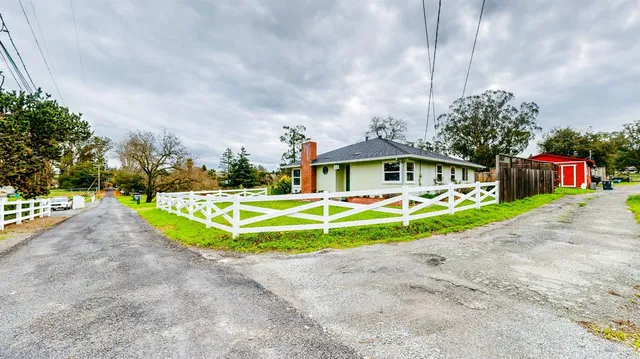 $985,000 | 599 Cleveland Avenue, Petaluma, CA 94952