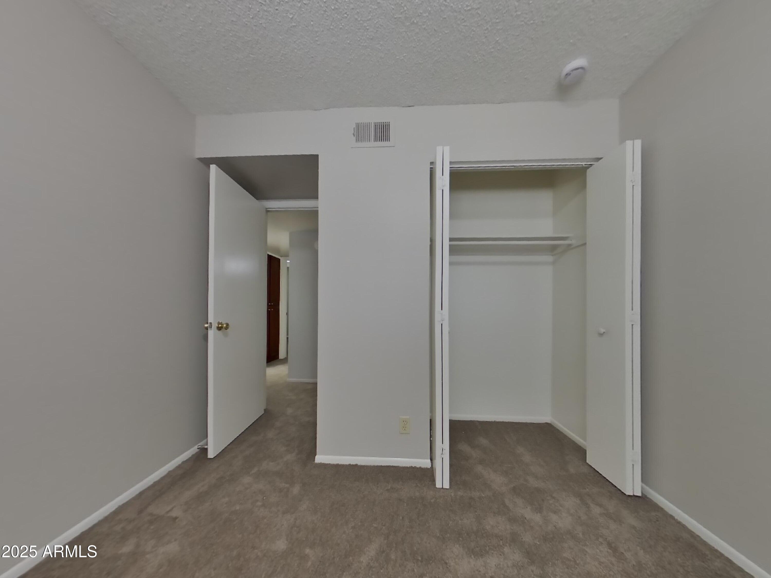 5025 South Mill Avenue Tempe, AZ 85282 - Photo 11 of 18 a view of an empty room