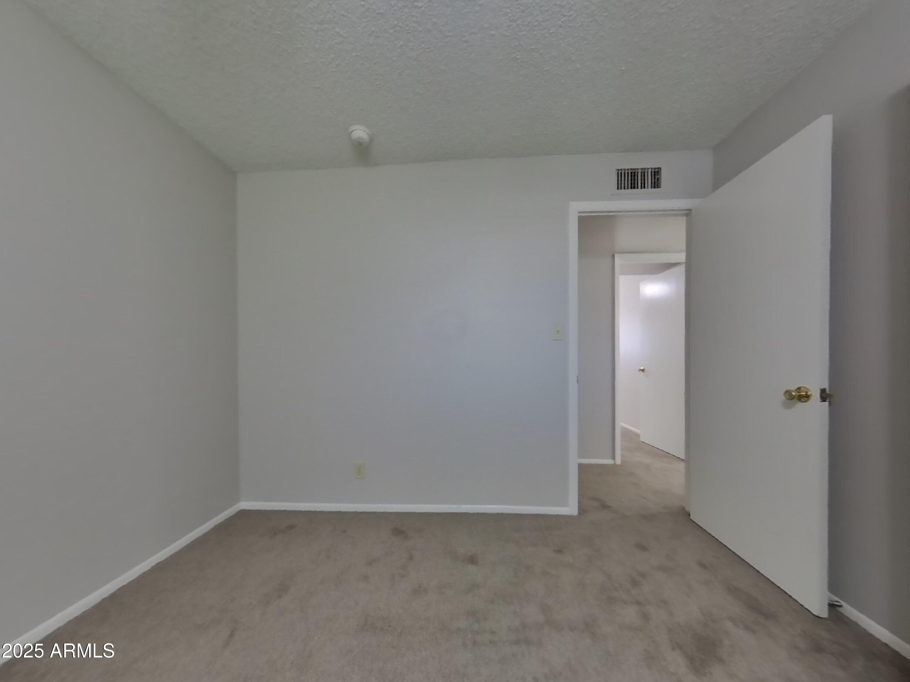 5025 South Mill Avenue Tempe, AZ 85282 - Photo 13 of 18 a view of an empty room