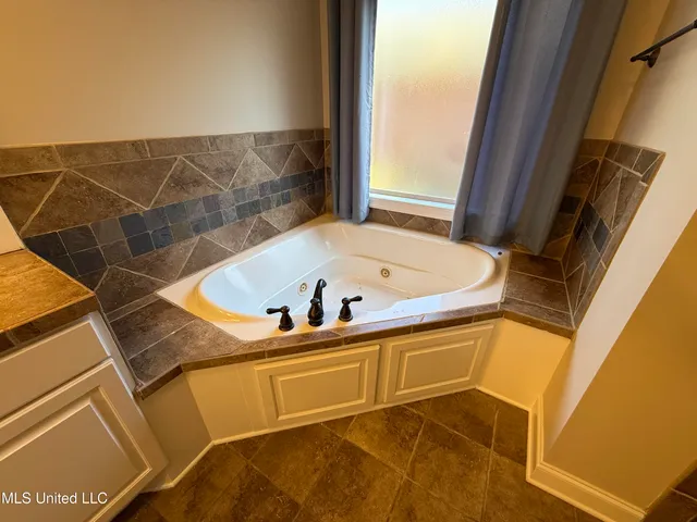 $430,000 | 142 Covey Run, Madison, MS 39110