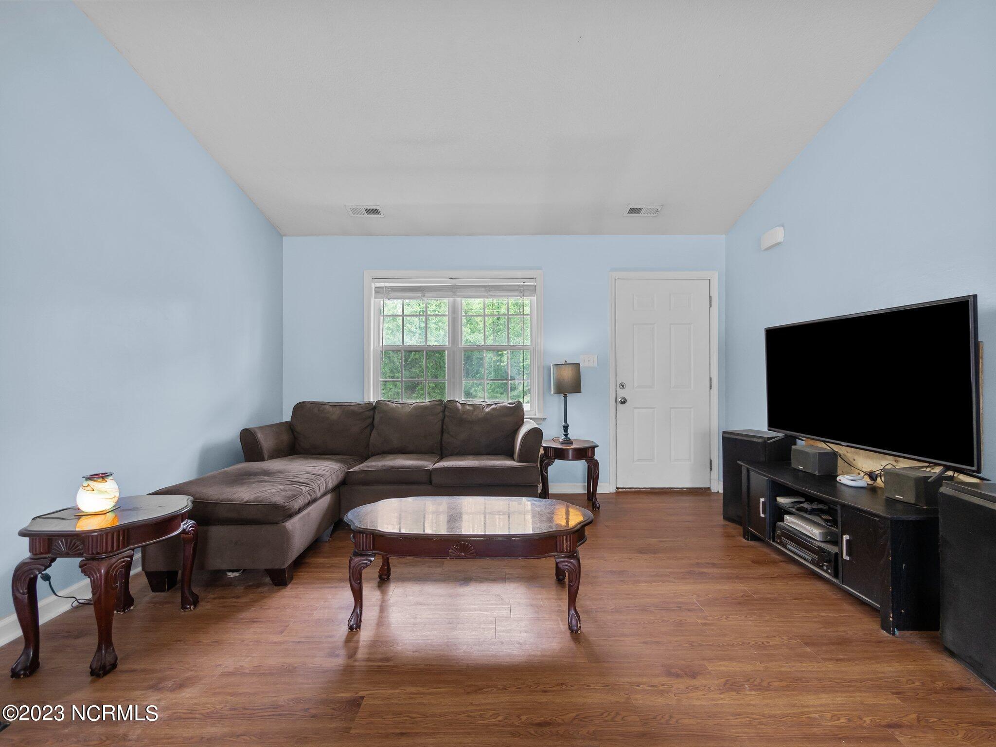 129 Baysden Road Chinquapin, NC 28521 - Photo 8 of 47 8-web-or-mls-M1B16612