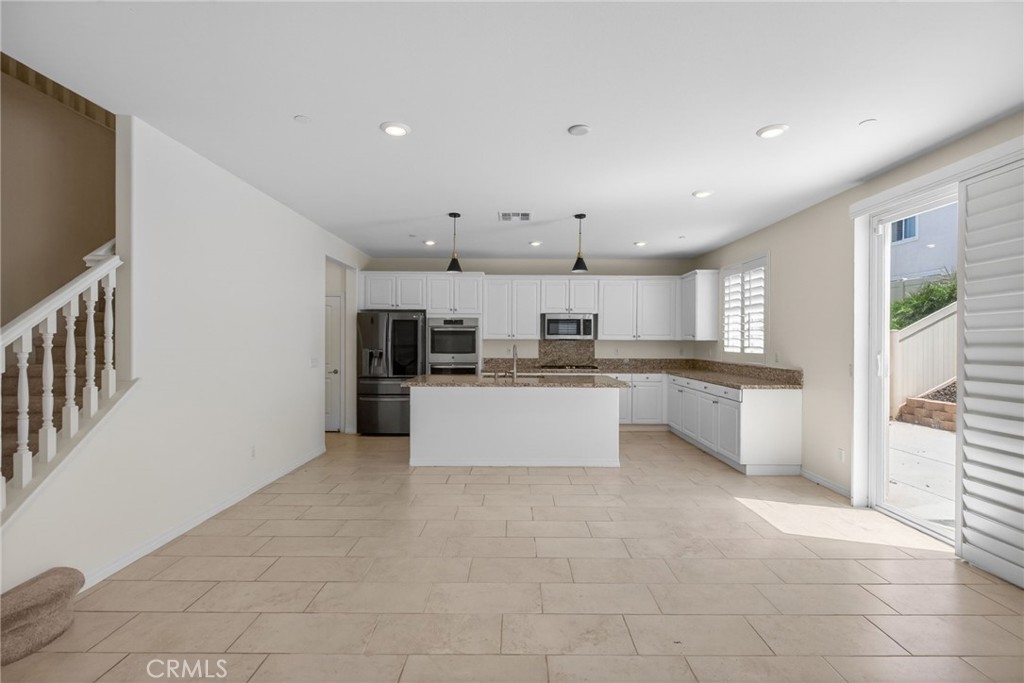 19435 Fortunello Avenue Riverside, CA 92508 - Photo 11 of 51