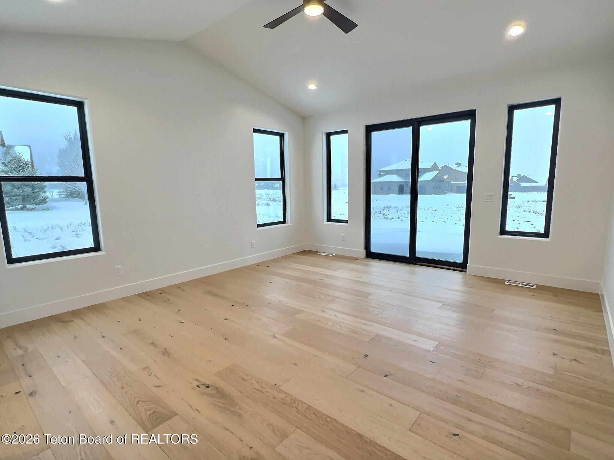 443 Royal Elk Circle Victor, ID 83455 - Photo 22 of 58 Primary Suite