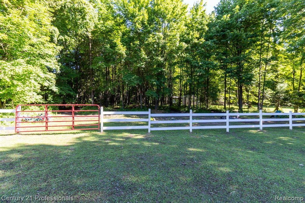 40840 Harris Road Belleville, MI 48111 - Photo 40 of 45